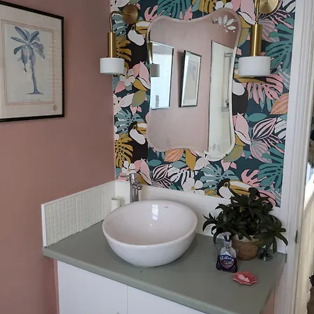 Holiday home Lilac House, A Saltaire Edwardian Gem *