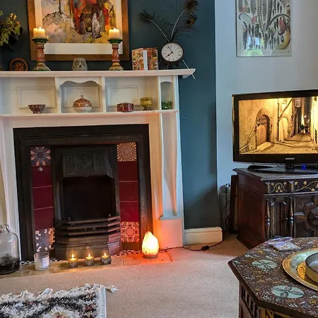 Lilac House, A Saltaire Edwardian Gem *